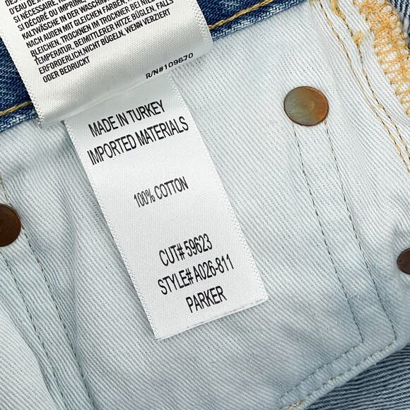 AGOLDE Parker Vintage Cut Off Denim Shorts Swapmeet Women’s Size 22 Distressed - Picture 4 of 5